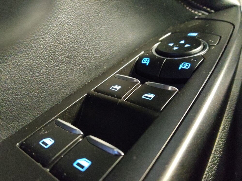 2020 Ford Explorer in Glendale, AZ 85301 - 18143429 27