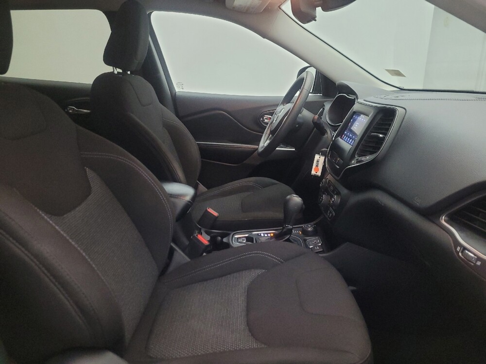 2021 Jeep Cherokee in Glendale, AZ 85301 - 18143430 21