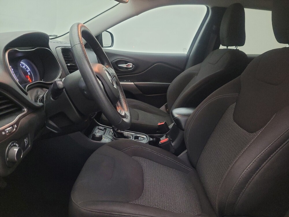 2021 Jeep Cherokee in Glendale, AZ 85301 - 18143430 17