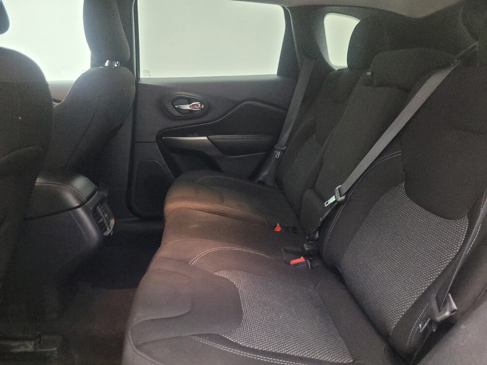 2021 Jeep Cherokee in Glendale, AZ 85301 - 18143430 18