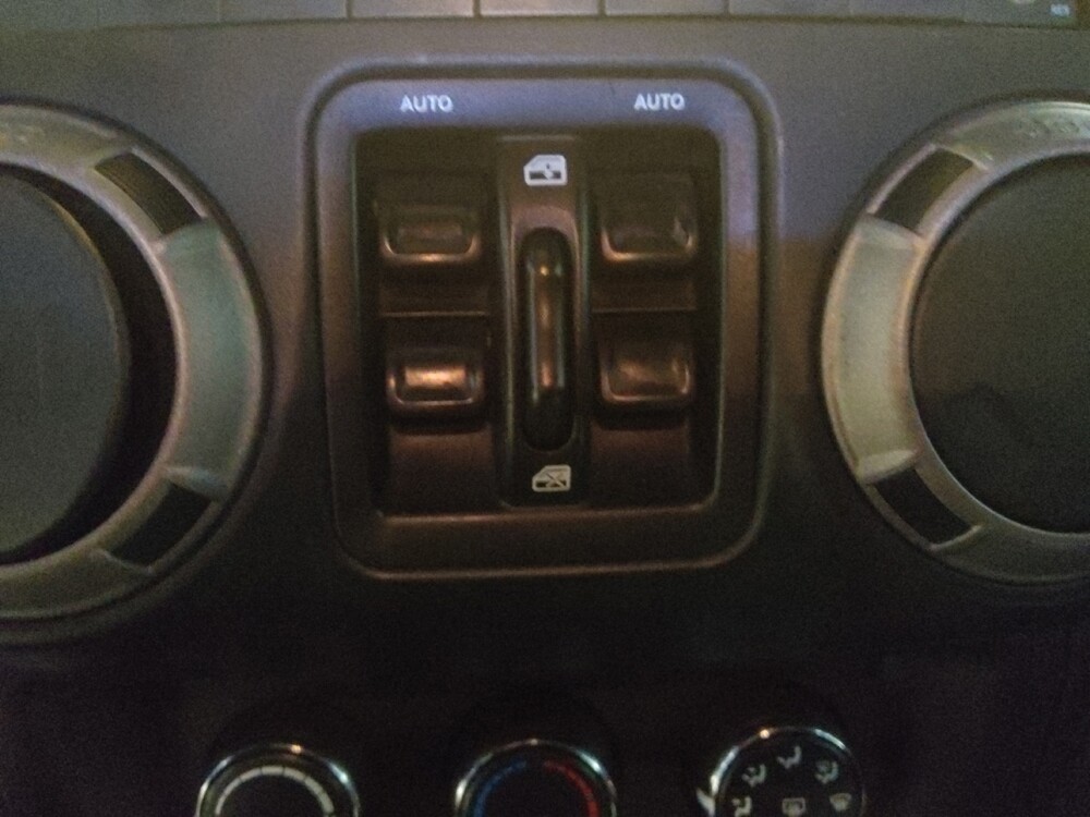 2017 Jeep Wrangler in Chandler, AZ 85225 - 18143431 27