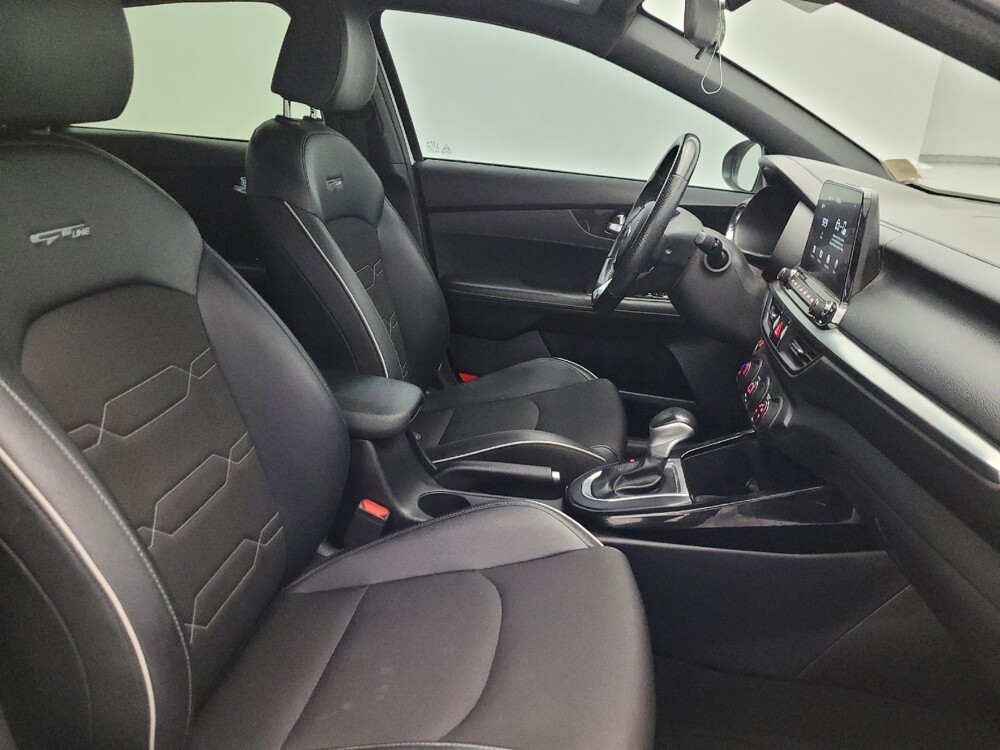 2021 Kia Forte in Chandler, AZ 85225 - 18143432 21