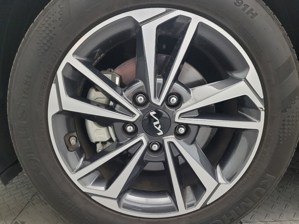 2023 Kia Forte in Tucson, AZ 85705 - 18143433 31