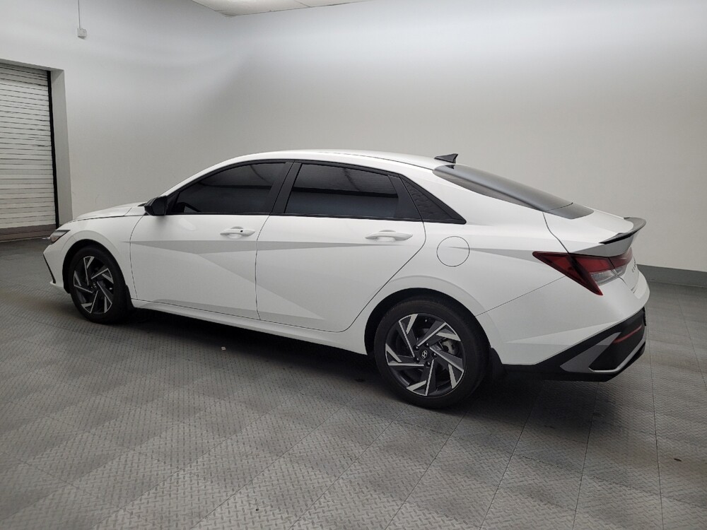 2025 Hyundai Elantra in Phoenix, AZ 85015 - 18143436 3