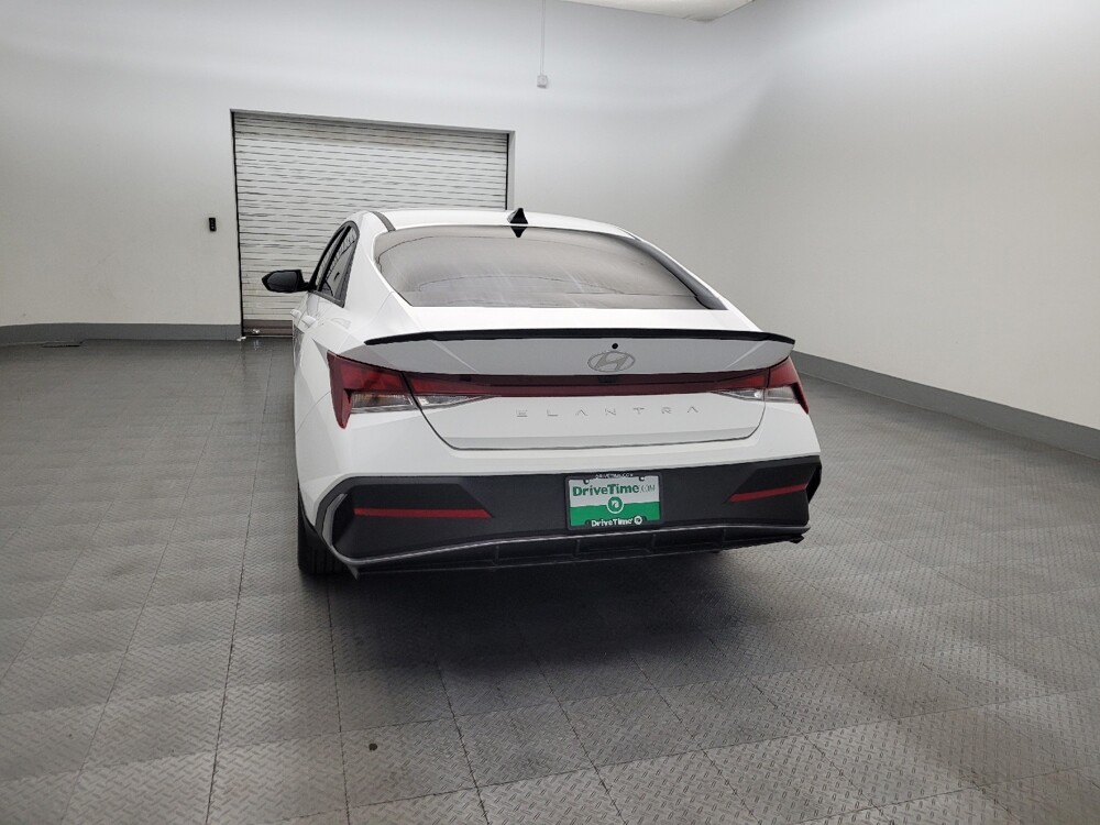 2025 Hyundai Elantra in Phoenix, AZ 85015 - 18143436 6