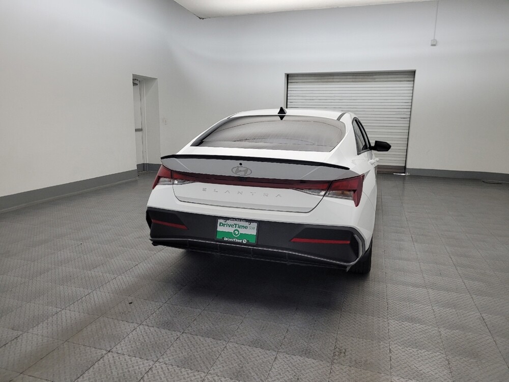 2025 Hyundai Elantra in Phoenix, AZ 85015 - 18143436 7