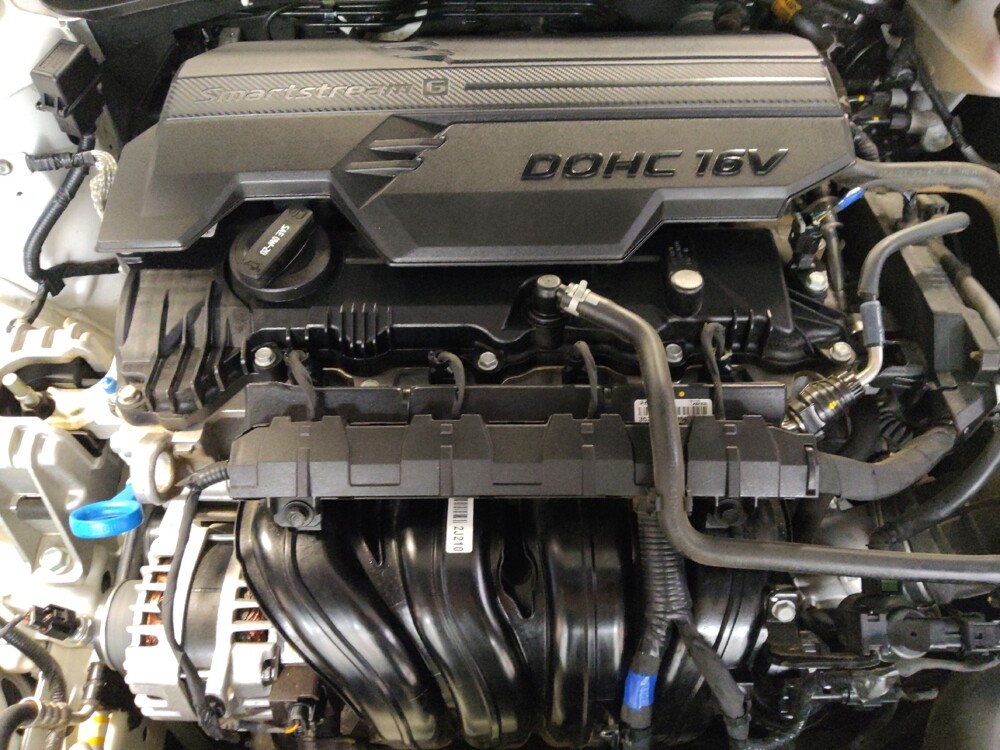 2025 Hyundai Elantra in Phoenix, AZ 85015 - 18143436 30