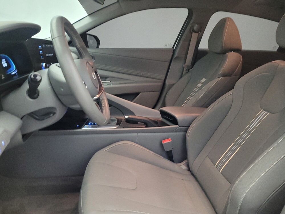 2025 Hyundai Elantra in Phoenix, AZ 85015 - 18143436 17