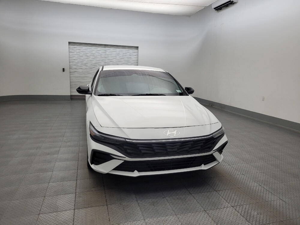 2025 Hyundai Elantra in Phoenix, AZ 85015 - 18143436 14