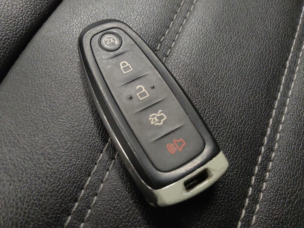 2019 Ford Escape in Chandler, AZ 85225 - 18143438 32