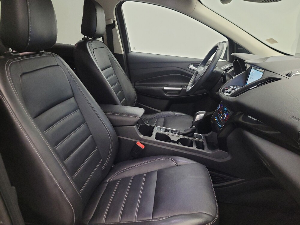 2019 Ford Escape in Chandler, AZ 85225 - 18143438 21