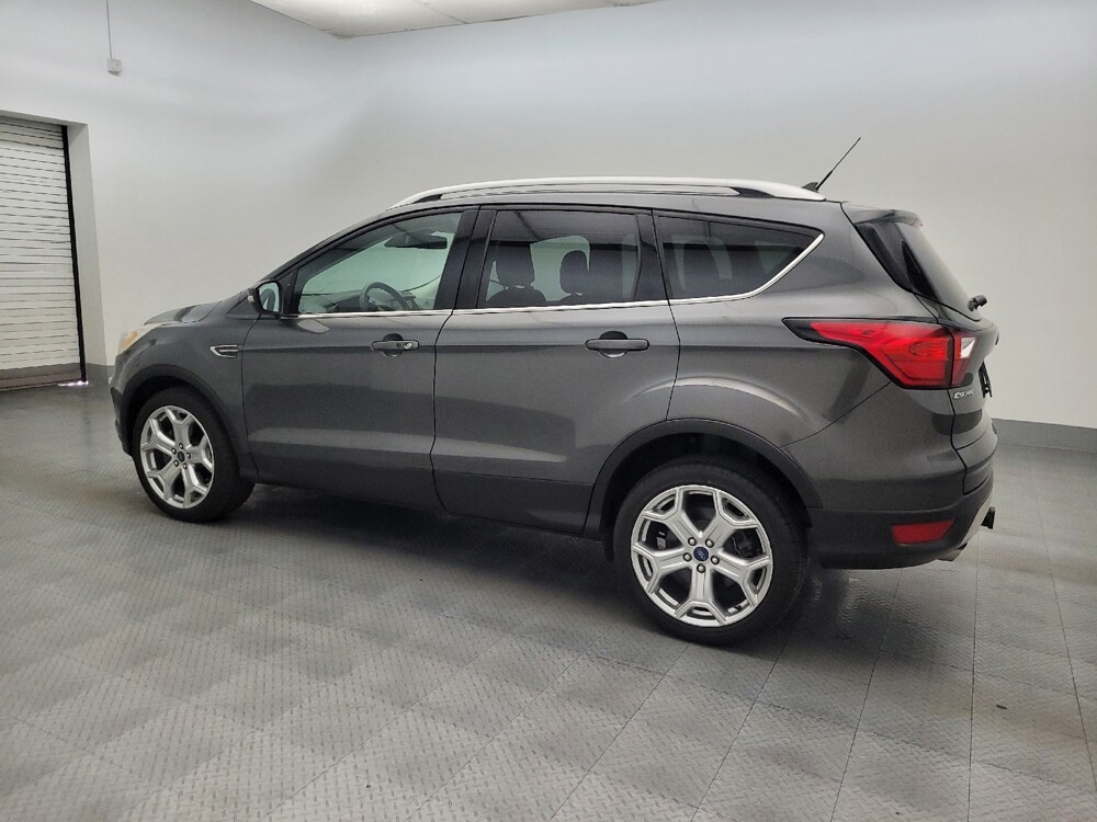 2019 Ford Escape in Chandler, AZ 85225 - 18143438 3
