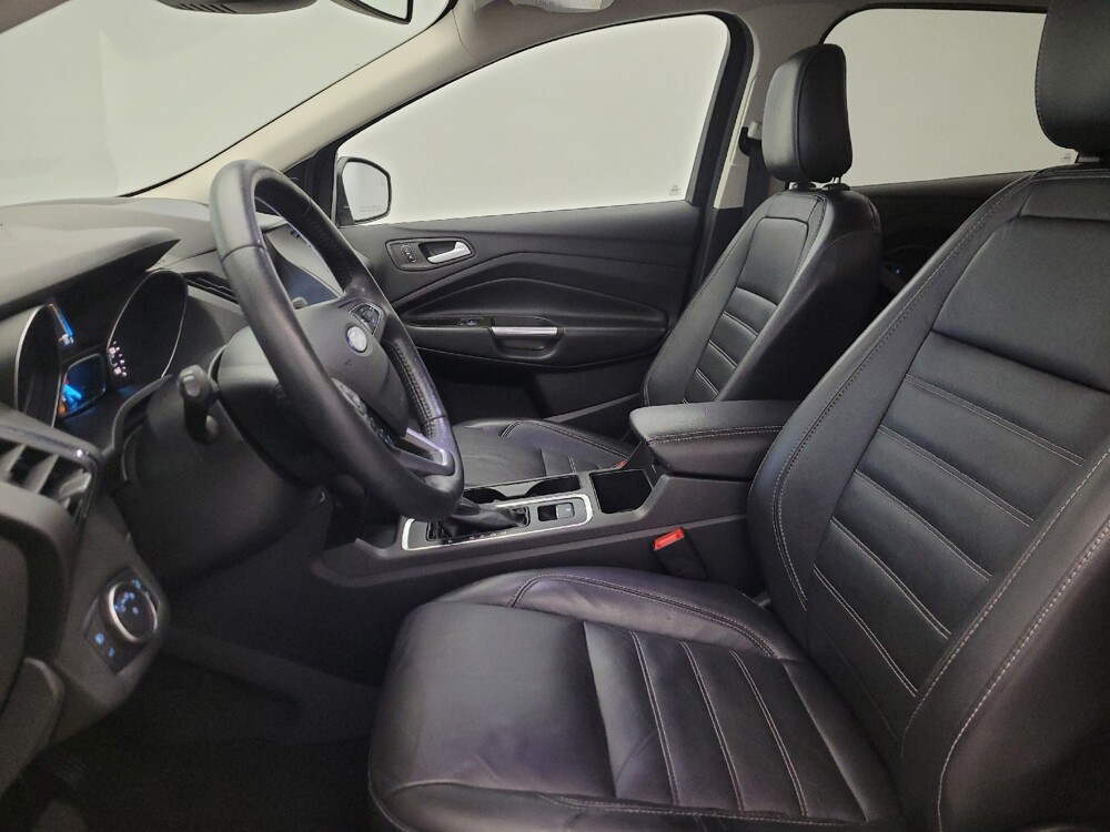 2019 Ford Escape in Chandler, AZ 85225 - 18143438 17