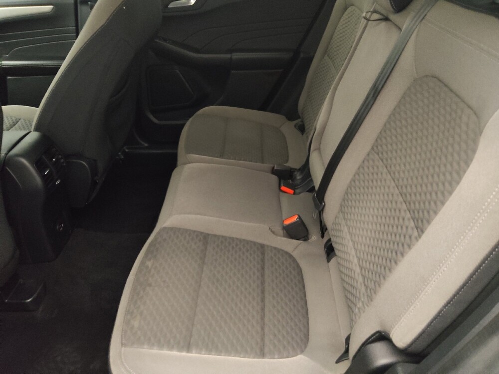 2021 Ford Escape in Tampa, FL 33619 - 18143464 18
