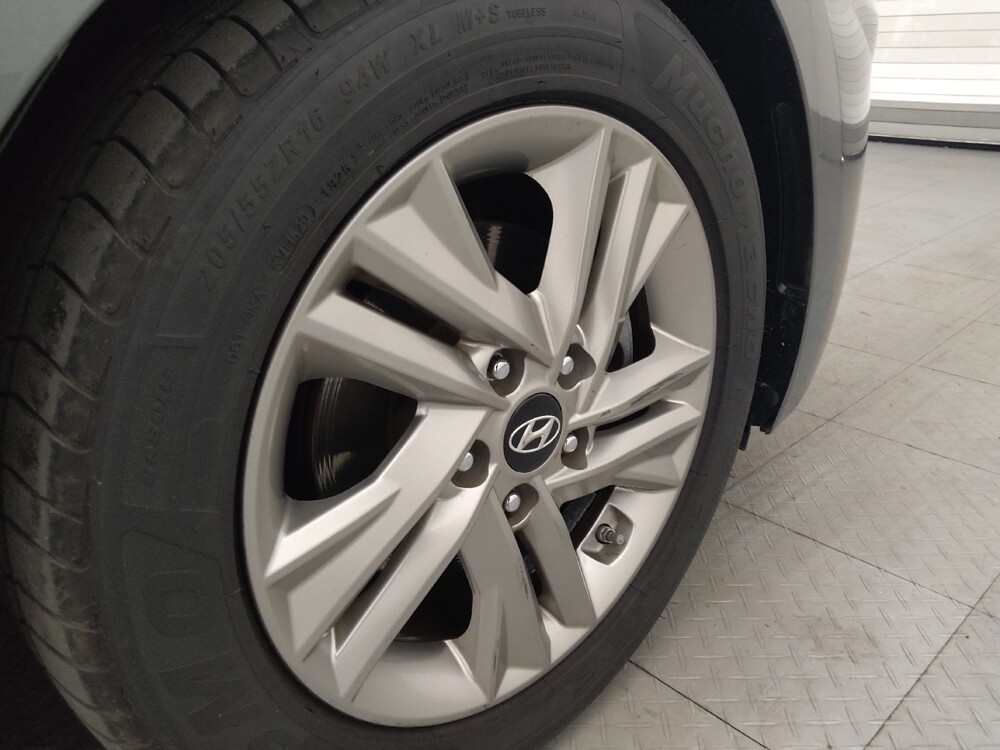2019 Hyundai Elantra in Tallahassee, FL 32304 - 18143465 31