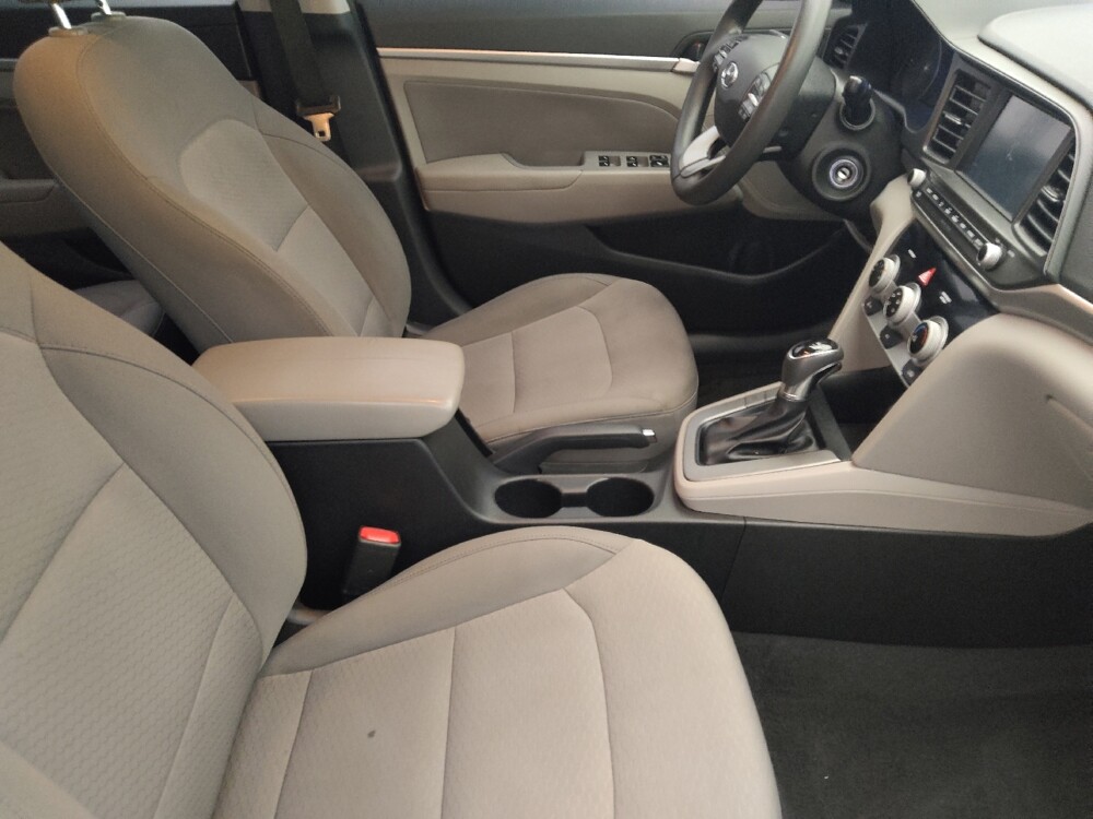 2019 Hyundai Elantra in Tallahassee, FL 32304 - 18143465 21