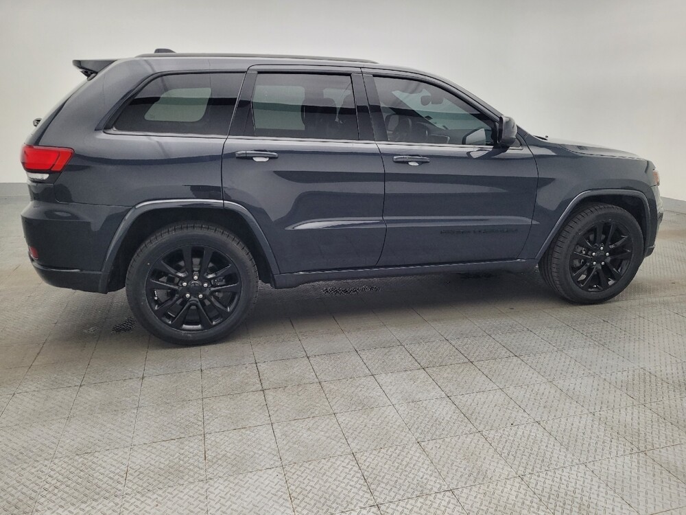 2018 Jeep Grand Cherokee in Savannah, GA 31419 - 18143470 10
