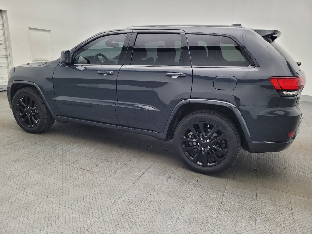 2018 Jeep Grand Cherokee in Savannah, GA 31419 - 18143470 3