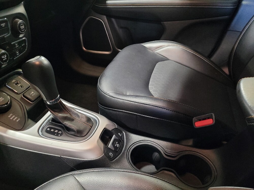 2018 Jeep Compass in Miami, FL 33157 - 18143471 26