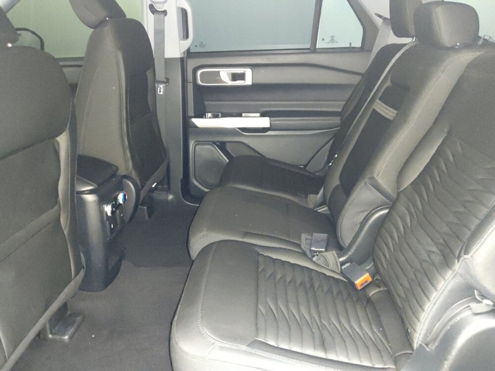 2021 Ford Explorer in Orlando, FL 32808 - 18143480 18
