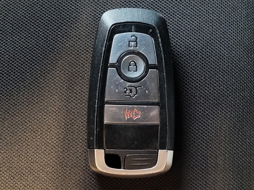 2021 Ford Explorer in Orlando, FL 32808 - 18143480 32