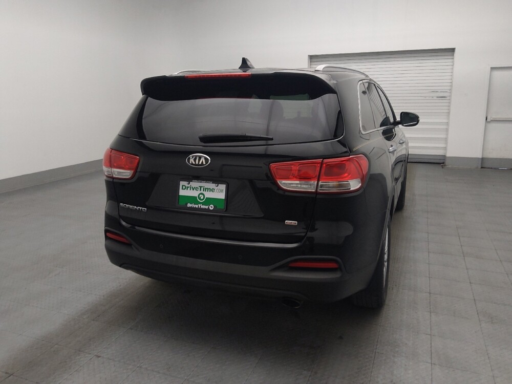 2018 Kia Sorento in Orlando, FL 32808 - 18143485 7