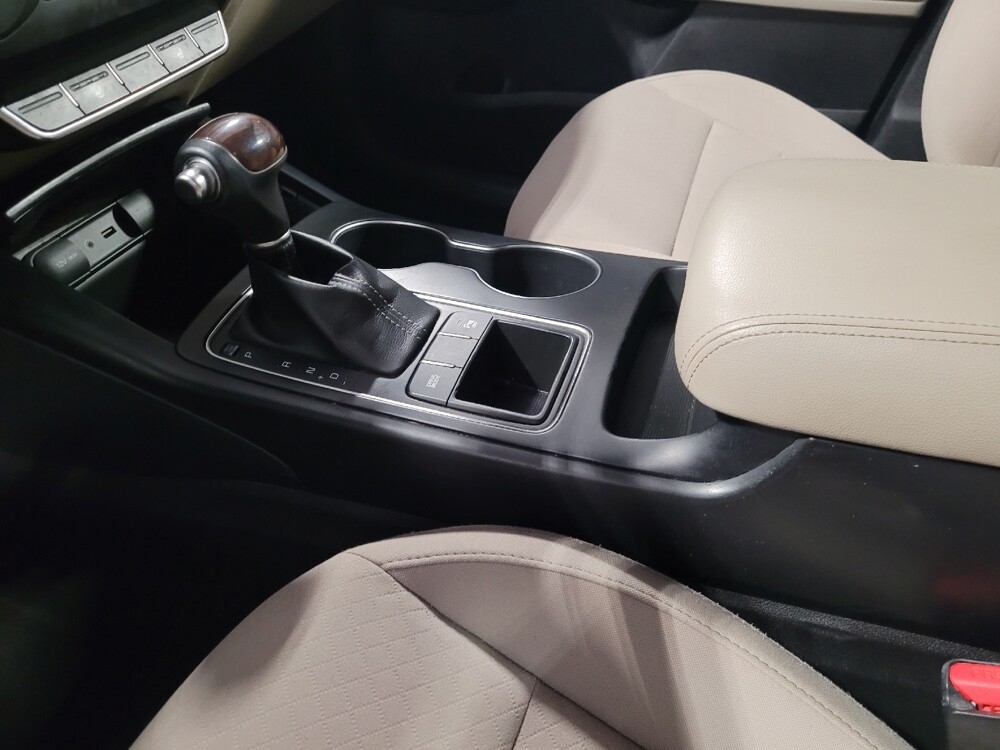 2018 Kia Sorento in Orlando, FL 32808 - 18143485 26