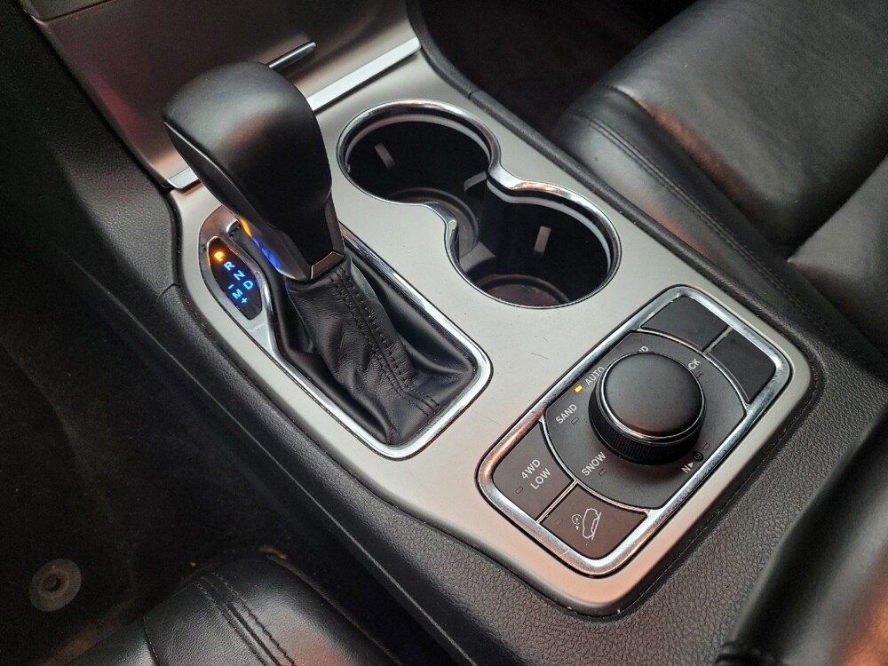 2018 Jeep Grand Cherokee in Grand Rapids, MI 49508 - 18143488 26