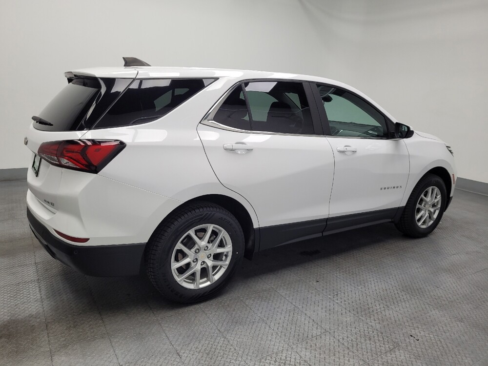 2022 Chevrolet Equinox in Las Vegas, NV 89102 - 18143489 10