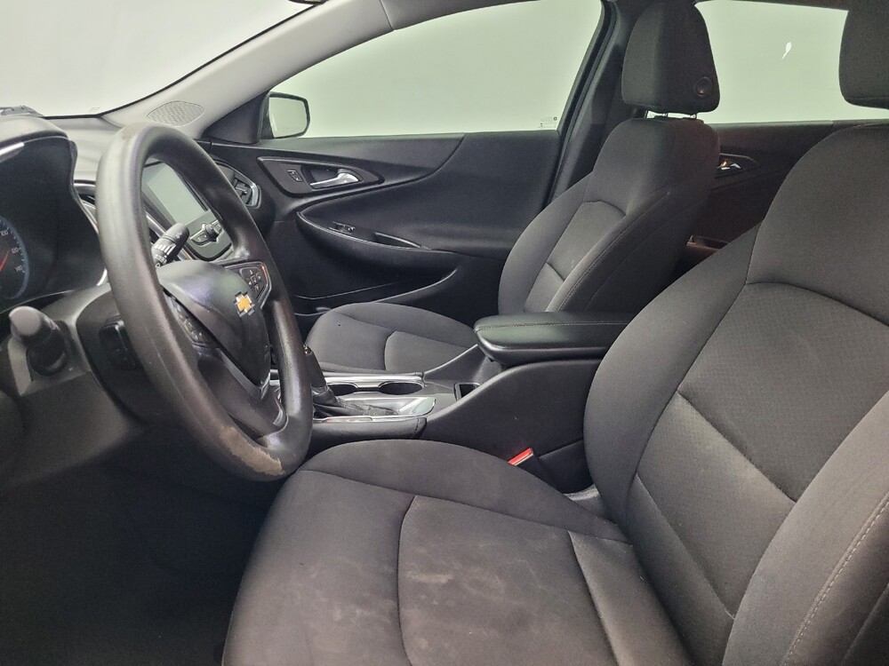 2016 Chevrolet Malibu in Antioch, TN 37013 - 18143509 17