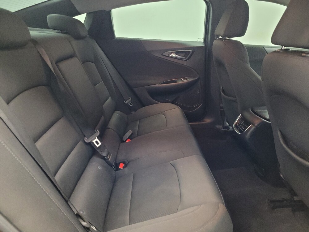 2016 Chevrolet Malibu in Antioch, TN 37013 - 18143509 19