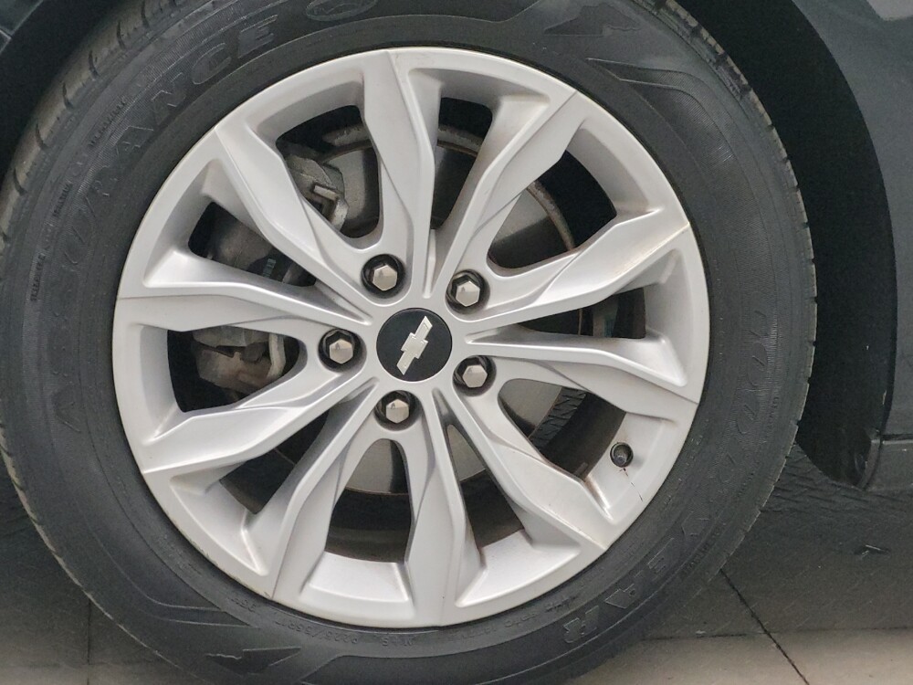 2020 Chevrolet Malibu in Antioch, TN 37013 - 18143510 31