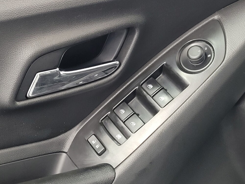 2021 Chevrolet Trax in Houston, TX 77060 - 18143516 27