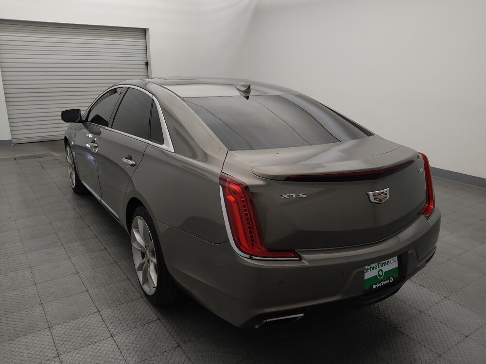 2018 Cadillac XTS in Houston, TX 77074 - 18143517 5