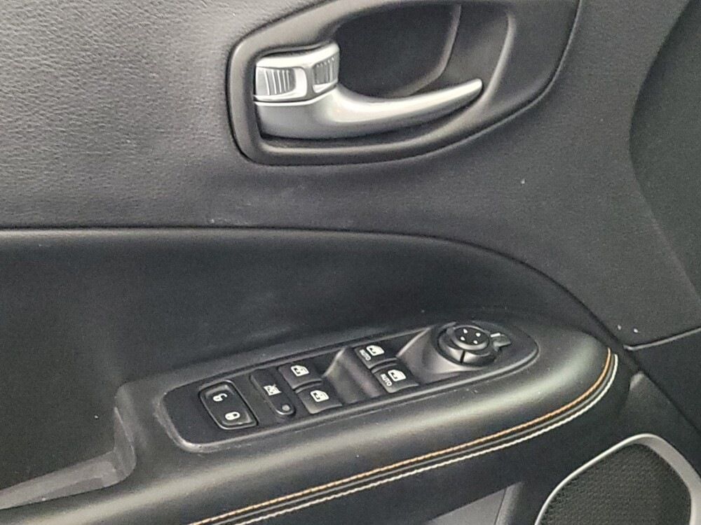 2018 Jeep Compass in Houston, TX 77060 - 18143519 27