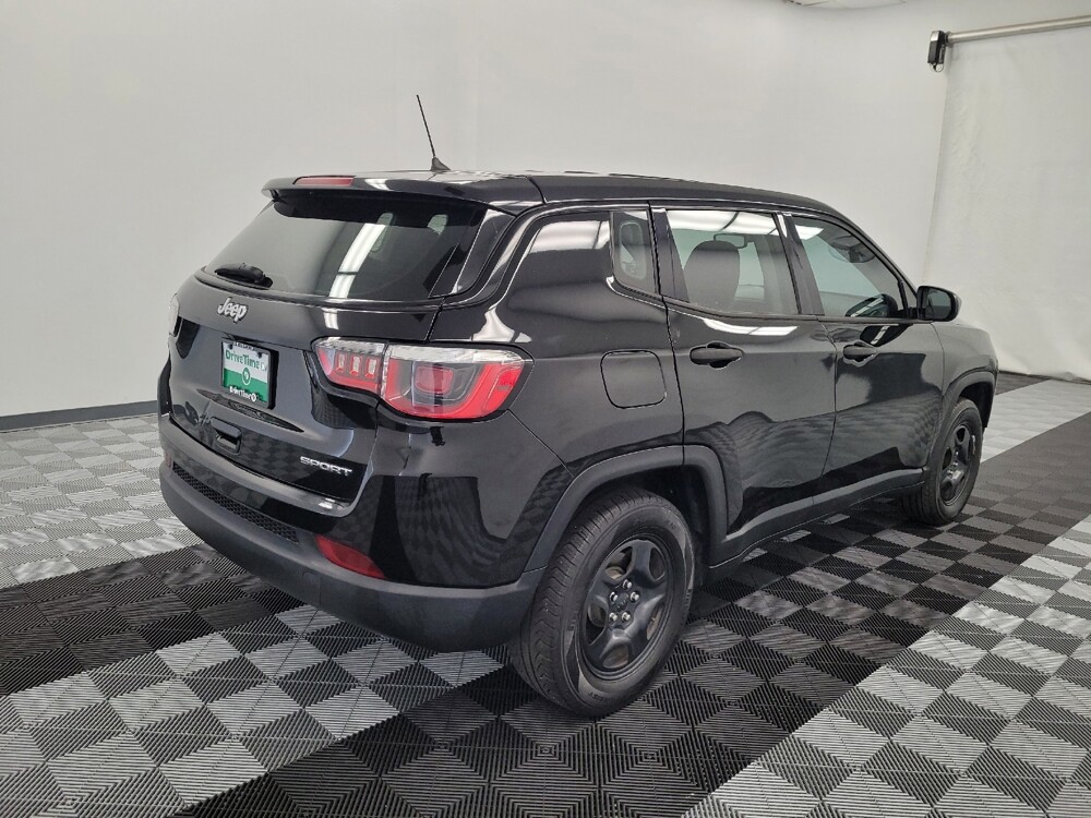 2018 Jeep Compass in Houston, TX 77060 - 18143519 9