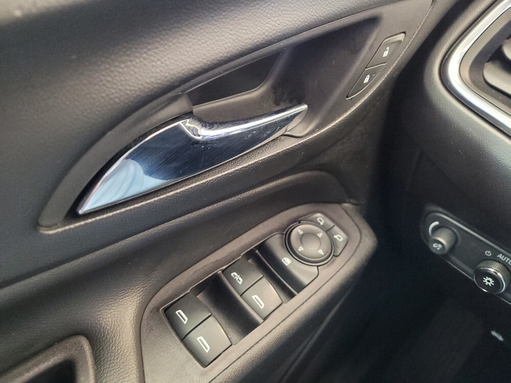 2019 Chevrolet Equinox in Columbus, OH 43228 - 18143528 27