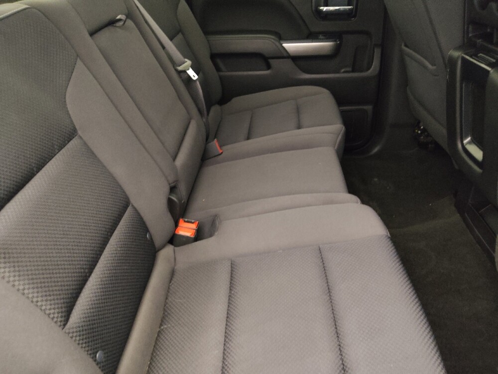 2018 Chevrolet Silverado 1500 in Bradenton, FL 34207 - 18143537 19