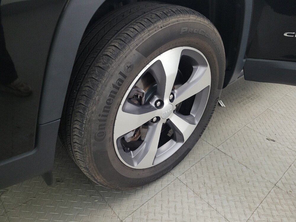 2020 Jeep Cherokee in Allentown, PA 18103 - 18143538 31