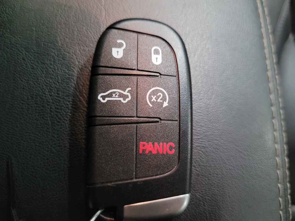2020 Jeep Cherokee in Allentown, PA 18103 - 18143538 32