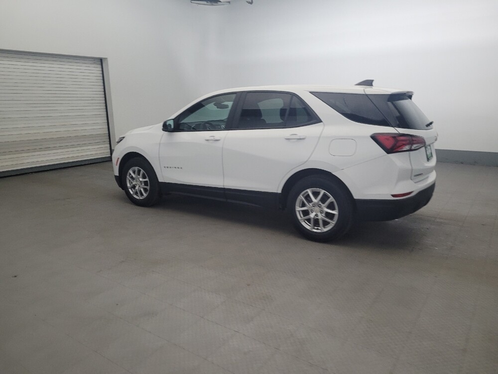 2022 Chevrolet Equinox in Pittsburgh, PA 15236 - 18143547 3