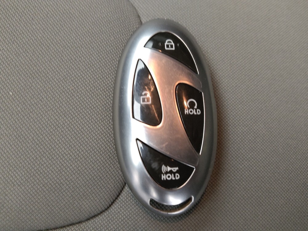 2025 Hyundai Elantra in Topeka, KS 66611 - 18143556 32