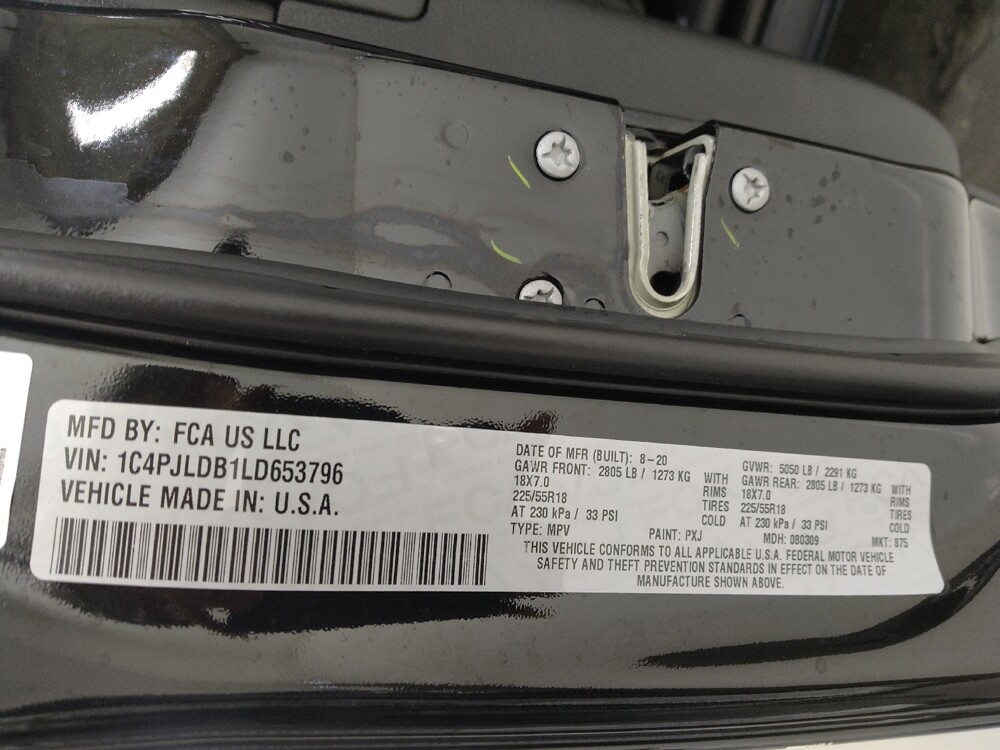 2020 Jeep Cherokee in St. Louis, MO 63136 - 18143559 33