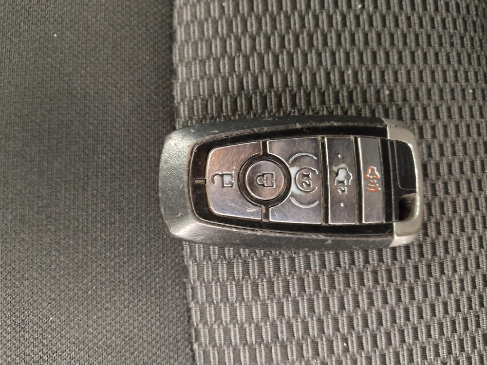 2018 Ford Explorer in Topeka, KS 66611 - 18143560 32