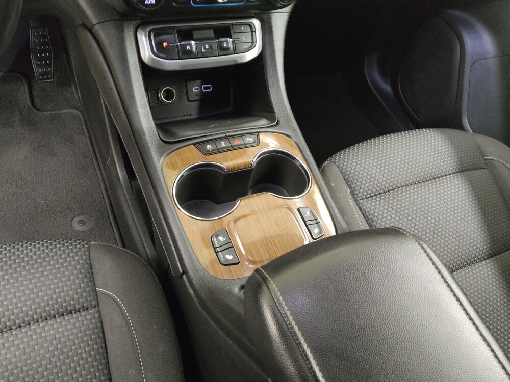 2020 GMC Acadia in St. Louis, MO 63136 - 18143561 26