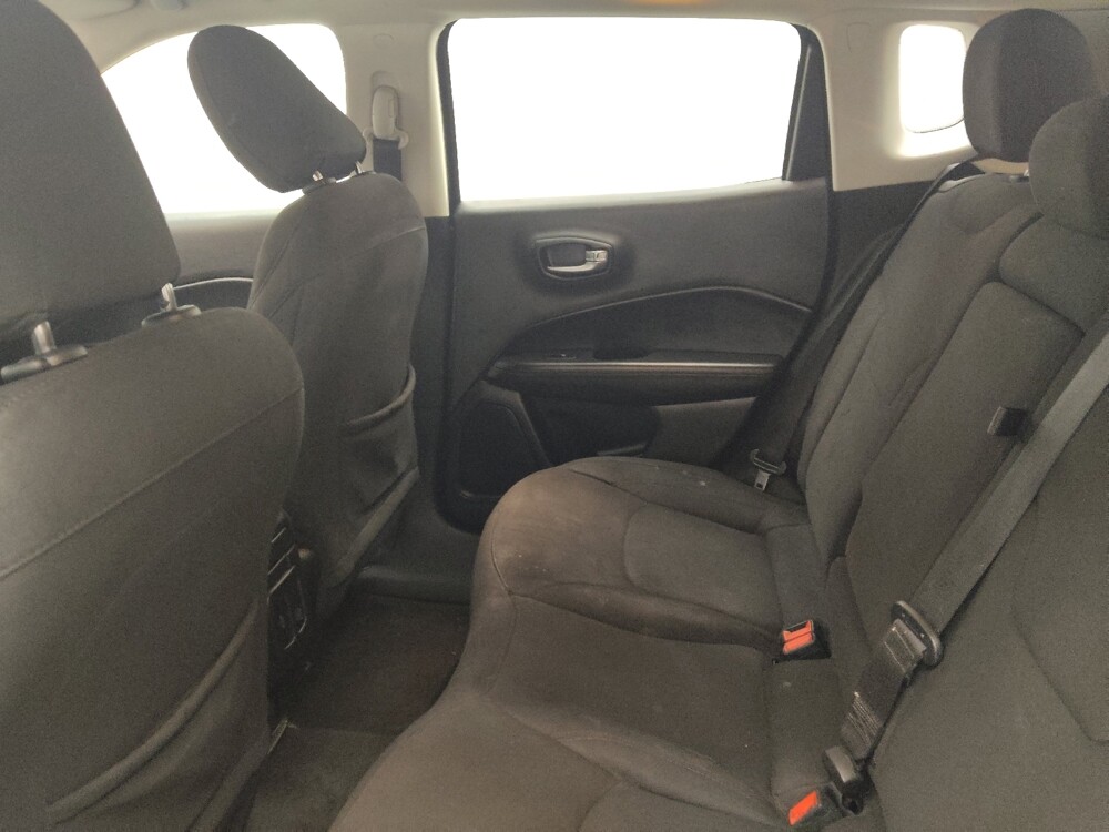 2021 Jeep Compass in Peoria, IL 61615 - 18143564 18