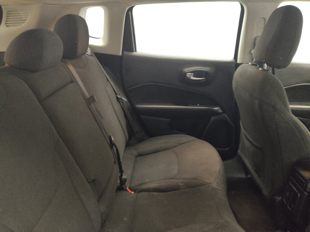 2021 Jeep Compass in Peoria, IL 61615 - 18143564 19