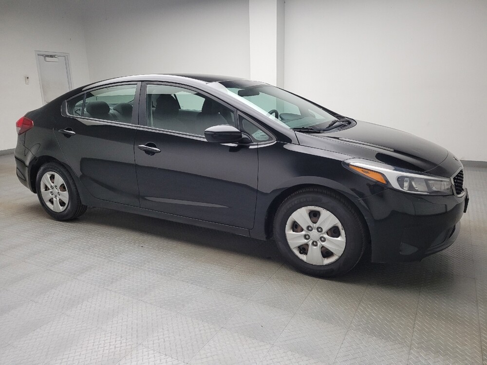 2017 Kia Forte in Eastpointe, MI 48021 - 18143567 11