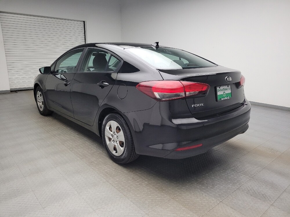 2017 Kia Forte in Eastpointe, MI 48021 - 18143567 5
