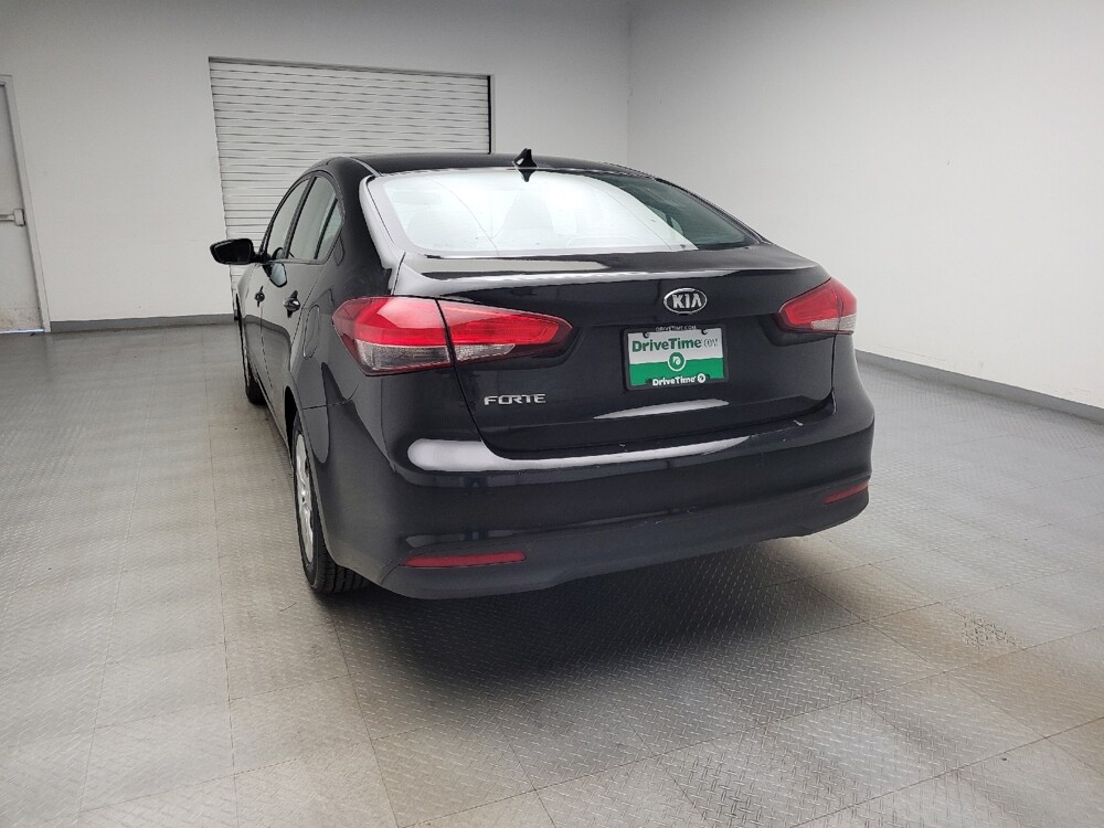 2017 Kia Forte in Eastpointe, MI 48021 - 18143567 6